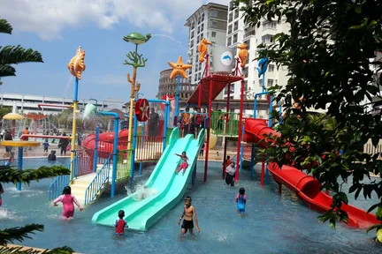 马来西亚马六甲金沙湾水上乐园(Bayou Lagoon Water Park)门票