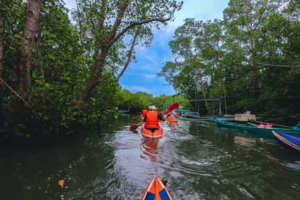 Naik Kano di Tanjung Benoa Bali