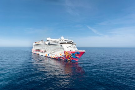 Vé Du Thuyền Genting Dream Một Chiều Nhiều Điểm Đến của Resorts World Cruises