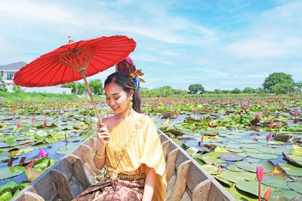 Red lotus Pond+Thonburi market Thai culture experience 