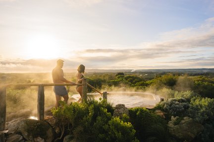 Mornington Peninsula Wine and Hot Springs Tour