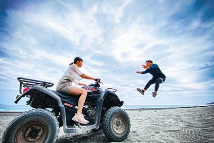 Beach Buggy Racing di Ch'ing-Shui Cliff, Hualien