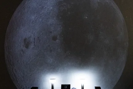 Seoul Private KPOP Media Art Exhibition with Making Perfume