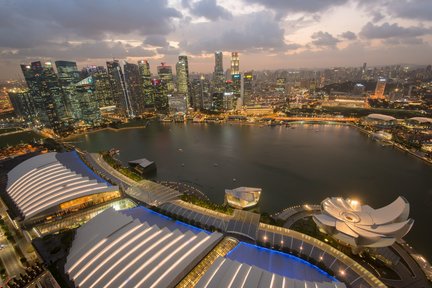 Entrada a la plataforma de observación Marina Bay Sands Skypark en Singapur