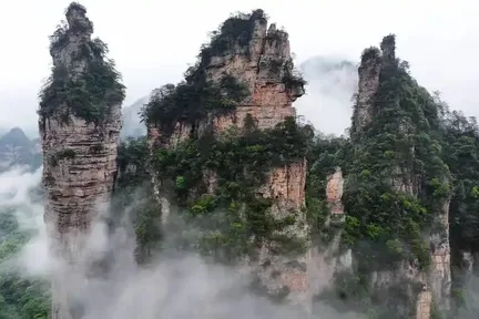 2-Day Private Tour of Zhangjiajie National Forest Park Avatar Mountain Tianmen Mountain