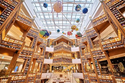 Suwon hwaseong+Korean Folk Village+ Starfield library Suwon Tour 