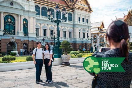 Lawatan Berpandu Berjalan Kaki ke Istana Besar & Wat Phra Kaew di Bangkok