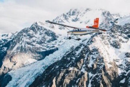 360-degree Ski Plane Experience in Mount Cook