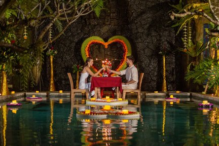 Dining And Cooking Class Experience at Uma Tiki Restaurant Ubud