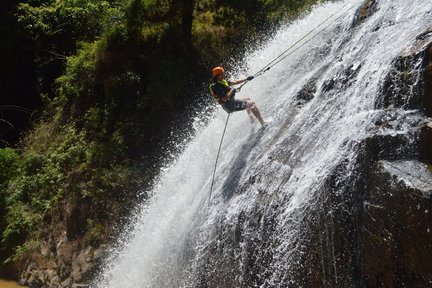 Excursion d'une journée aux trois cascades de Da Lat