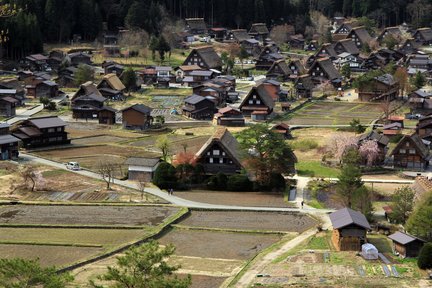 飛騨高山・白川郷 合掌造り 日帰りツアー（名古屋発）