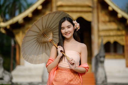 Chiang Mai Thai Costume Experience dengan Photo Tour