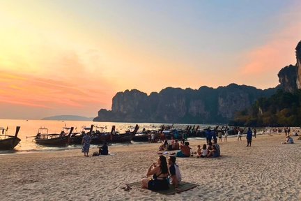 Krabi : Railay Phra Nang & Diamond Cave Sunset Tour