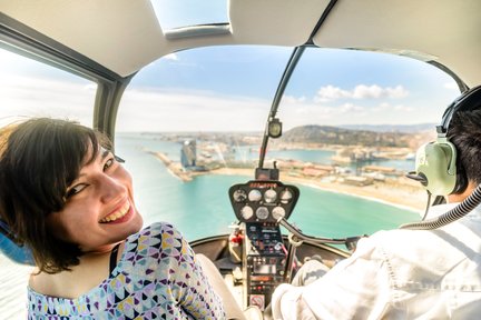 Panoramic Helicopter Flight Experience in Barcelona