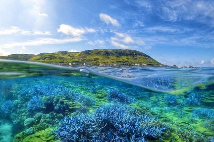 Penghu Blue Cave: tour di un giorno da un'isola all'altra nel Parco nazionale delle Quattro Isole meridionali e snorkeling nella foresta di lavanda