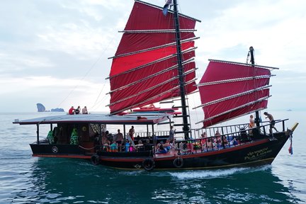 4 岛浮潜日落之旅 + 夜晚生物荧光游泳