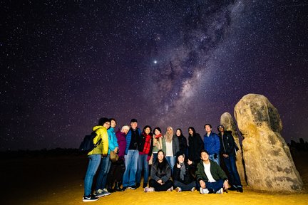 Pinnacles Sunset Dinner & Stargazing Tour from Perth