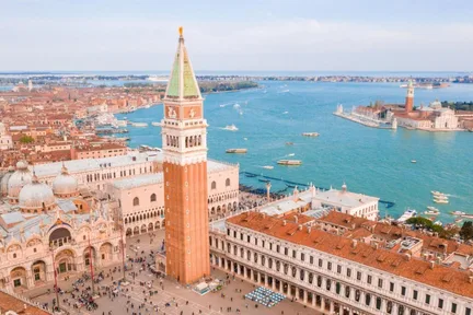 Saint Mark's Basilica and Venice city walking tour 