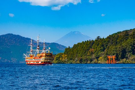 箱根神社 & 芦ノ湖海上鳥居 & 箱根海賊船 & 大涌谷 & 山中湖富士 箱根日帰りツアー（東京発）