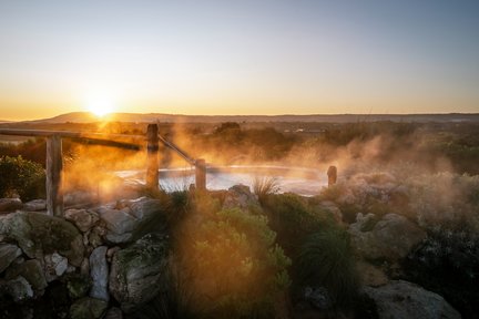 บริการแช่น้ำพุร้อนที่ Peninsula Hot Springs แบบทั่วไป