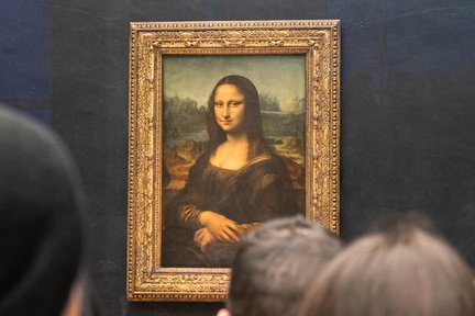 Louvre museum ticket with reserved access to Mona Lisa painting