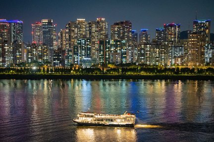 Croisière nocturne guidée sur le fleuve Han à Séoul et pique-nique au parc Hangang