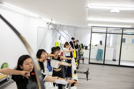 Taipei: Archery Base Indoor Archery Experience