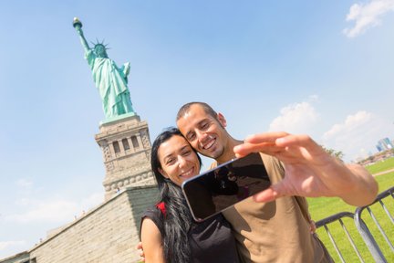 Statue de la Liberté de New York et visite prioritaire en ferry d'Ellis Island avec accès prioritaire