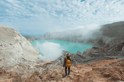 Ijen Volcano Night Hike from Banyuwangi by Dialoog Banyuwangi