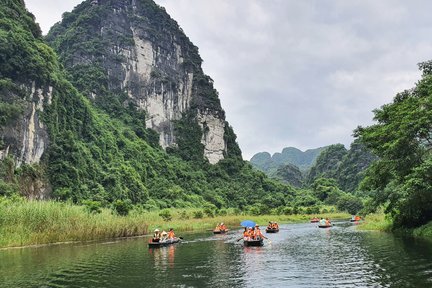 Bai Dinh - Trang An - Visite de la grotte de Mua au départ de Ha Noi