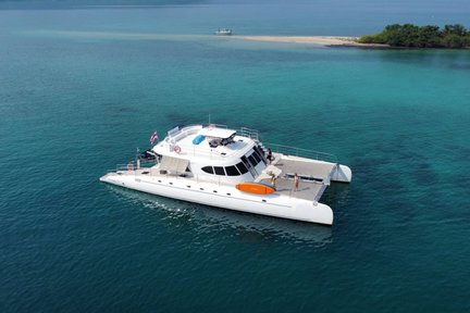 Pattaya Islands Hopping: Ko Phai Koh Rin Koh Ped by Luxury Catamaran