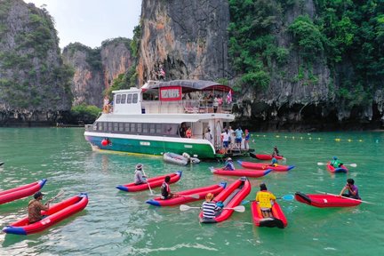 1 Day Trip Boat Tour to Samet Nangshe Viewpoint, James Born Island and Canoe Adventure