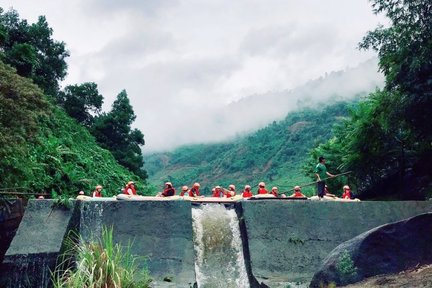 Tiket Berakit di Hoa Phu Thanh, Da Nang