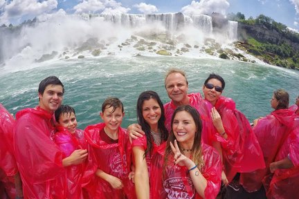 Niagara Falls Day Tour from Toronto