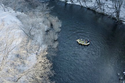 Sapporo Private Tour: Chitose River Animal Viewing Rafting and Moor Hot Spring Bathing