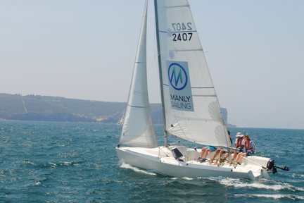 Experiencia de navegación en el puerto de Sídney desde Manly