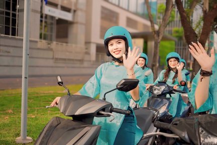 Female Riders| Saigon Night Tour By Motorbike