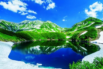 Tateyama Kurobe Kamikochi Alpine Route two day bus tour (from Tokyo)