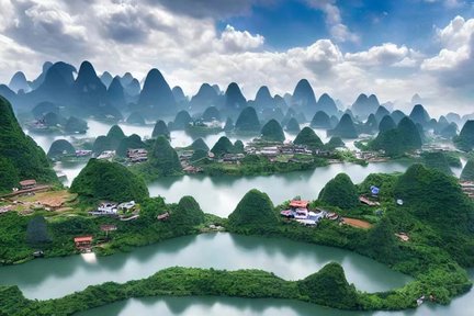 Tur pribadi tiga hari ke Yangshuo, Guilin, Guangxi (termasuk Kereta Cepat Hong Kong Barat Kowloon + Gunung Xianggong + Puncak Ruyi + Sungai Yulong + Arung Jeram Bambu Xingping)