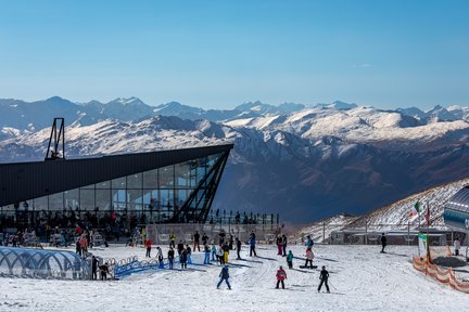 บัตรเดอะ รีมาร์คเคเบิลส์ สกี พาส (The Remarkables Ski Pass) และบริการรับส่ง