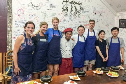 Cooking Class with Cyclo Experience in Saigon