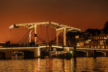 Amsterdam Covered Canal Cruise Drink optional