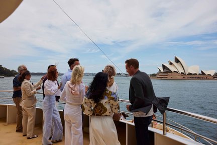 Sydney Premium Harbour Sightseeing Experience del Capitano Cook