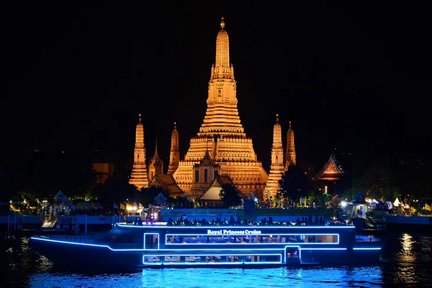 Trải Nghiệm Ăn Tối Trên Du Thuyền Royal Princess tại Bangkok