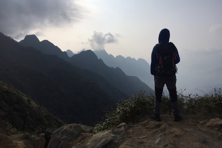 3H2M Lawatan Trekking Fansipan Mountain dengan Perkhemahan dari Ha Noi