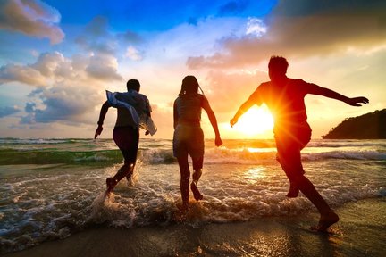 Lawatan Melihat Sunset di 7 Pulau dengan Makan Malam BBQ & Bioluminescent Plankton (Bertolak dari Krabi)