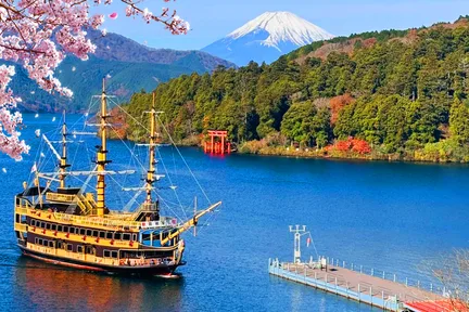 【富士山&箱根】  芦之湖海上鸟居&箱根神社&箱根海贼船&箱根空中缆车&大涌谷&山中湖&忍野八海一日游｜赠送缆车票｜东京出发