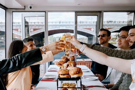 Bottomless Brunch Afloat Cruise in Melbourne