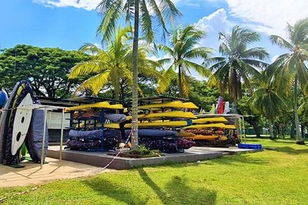 Kayak d'aventures en plein air, stand up paddle, kayak de pêche au KOKOMO Beach Club