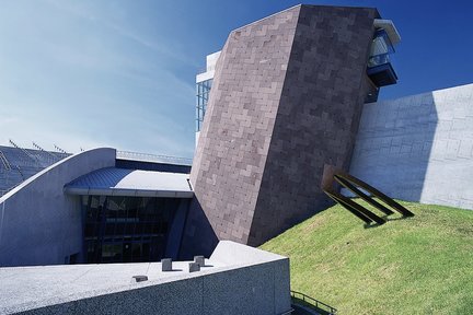 Entrada al Museo de Arqueología Shihsanhang en Nuevo Taipei